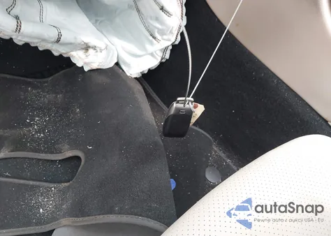 2021 Mercedes-Benz C 300 4Matic z USA, uszkodzony, nr VIN W1KWF8EBXMR636238